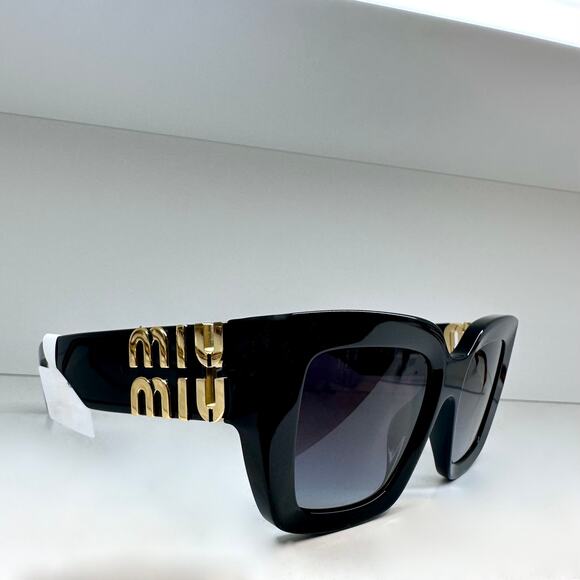 New MIU MIU Sunglasses - Picture 1 of 8